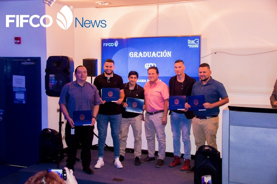 ¡Felicidades a nuestras personas graduadas!